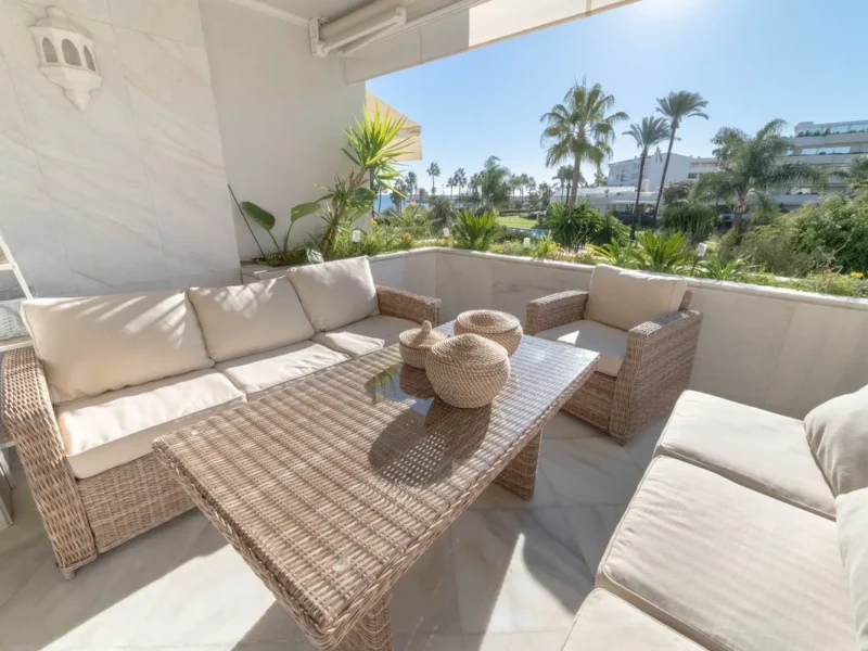 Elegantes Mittelgeschoss-Apartment in Marbella an der Costa del Sol