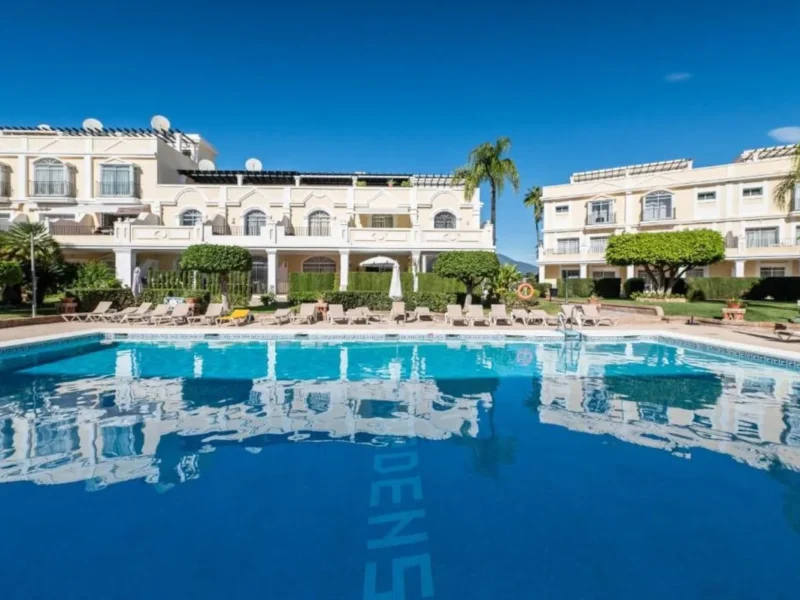 Elegantes Duplex-Penthouse in Nueva Andalucía, Marbella