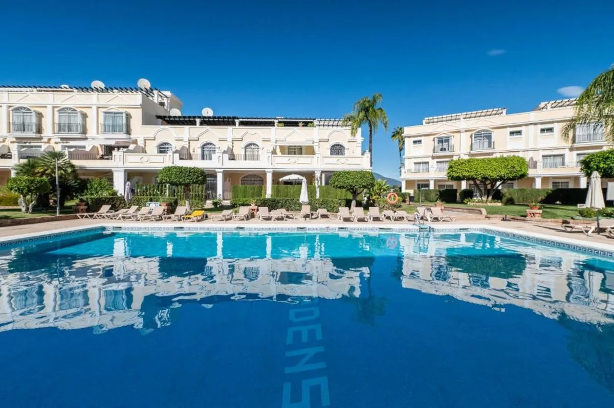Elegantes Duplex-Penthouse in Nueva Andalucía, Marbella