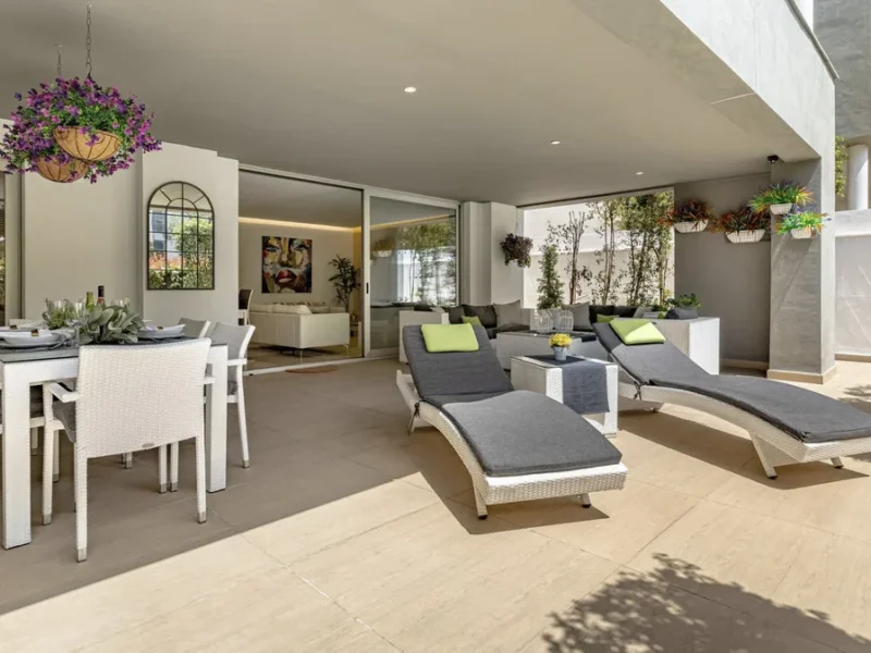 Elegante Erdgeschosswohnung in Puerto Banús, Costa del Sol
