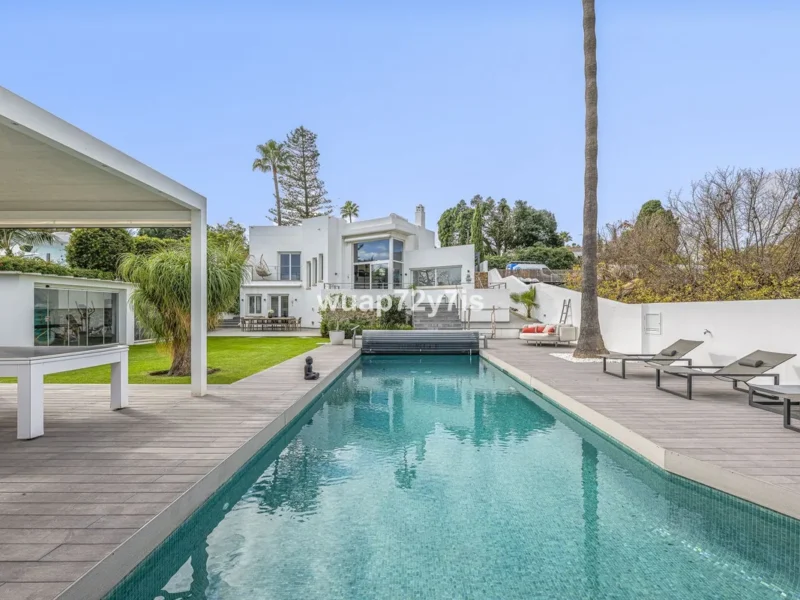 Elegante Villa mit privatem Pool in San Pedro de Alcántara