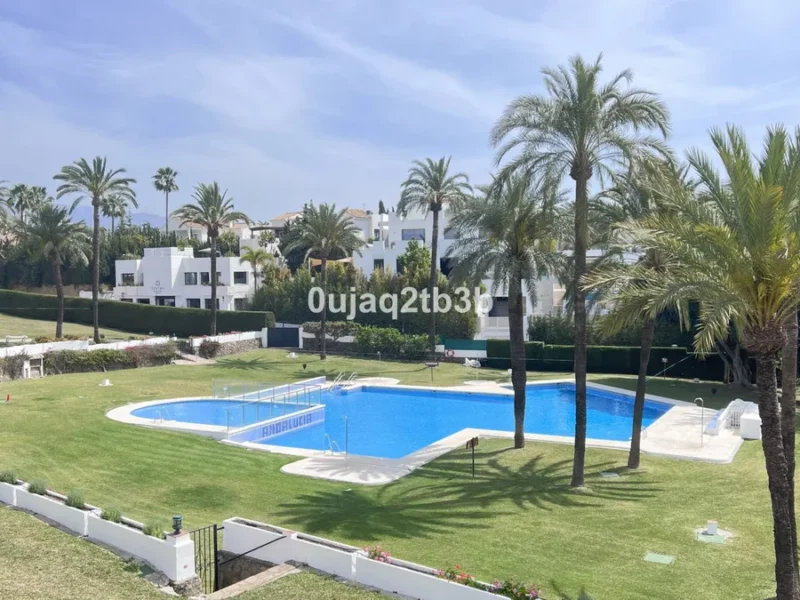 Elegantes Duplex in Marbella – Mediterraner Lebensstil genießen