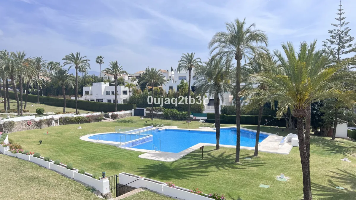 Elegantes Duplex in Marbella – Mediterraner Lebensstil genießen