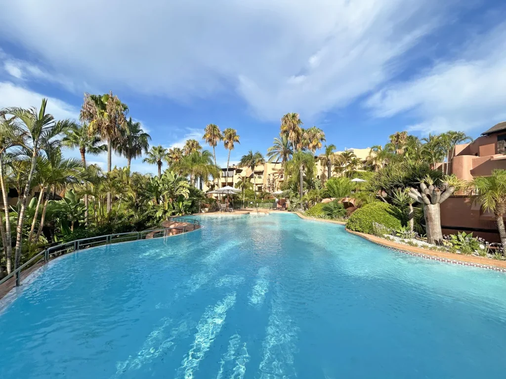 Luxuriöses Apartment in Marbella: Eleganz an der Costa del Sol