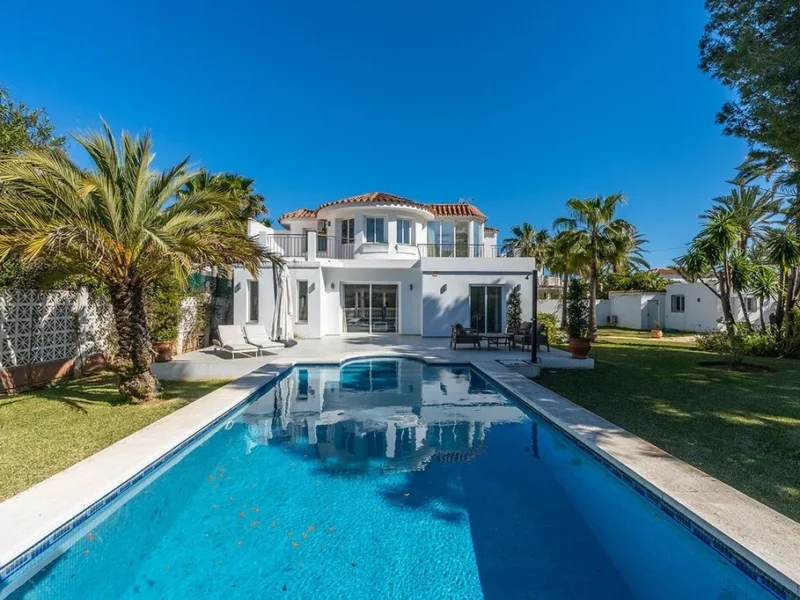 Elegante Villa in Marbella – Traumhaftes Lebensgefühl an der Küste