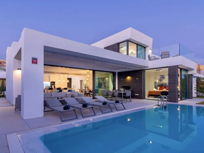Elegante Villa mit Meerblick in Cabo Royale, Calahonda