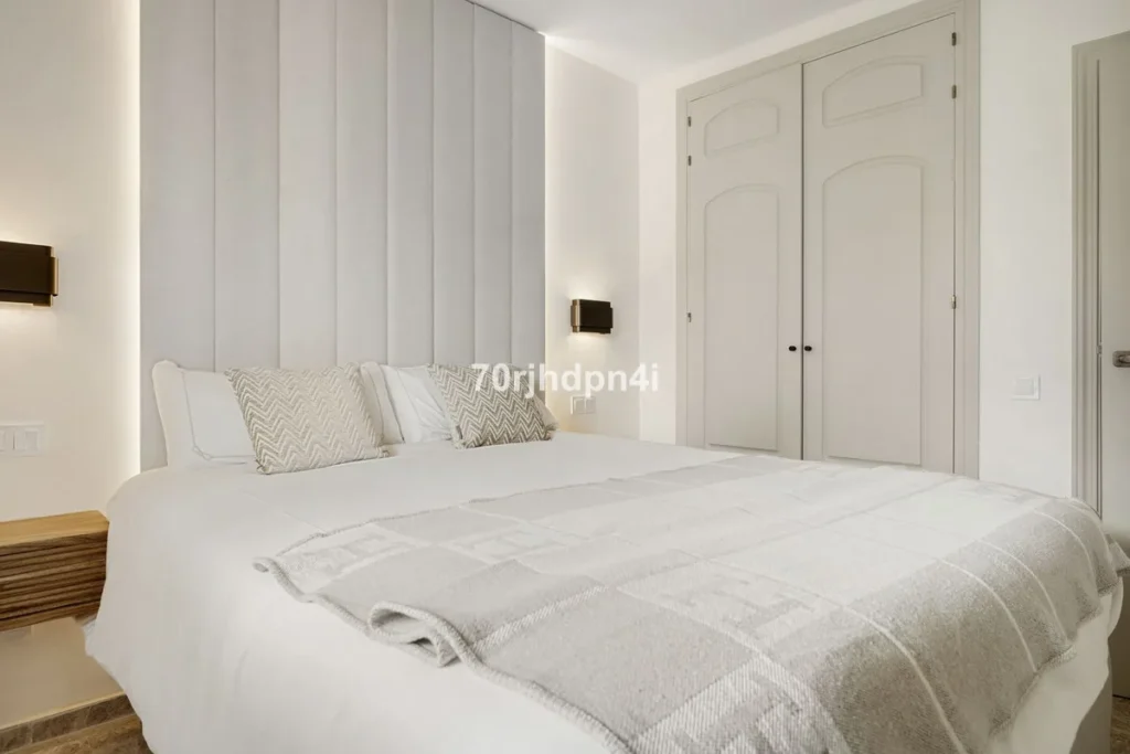 Elegantes Erdgeschossapartment in Nueva Andalucía, Costa del Sol