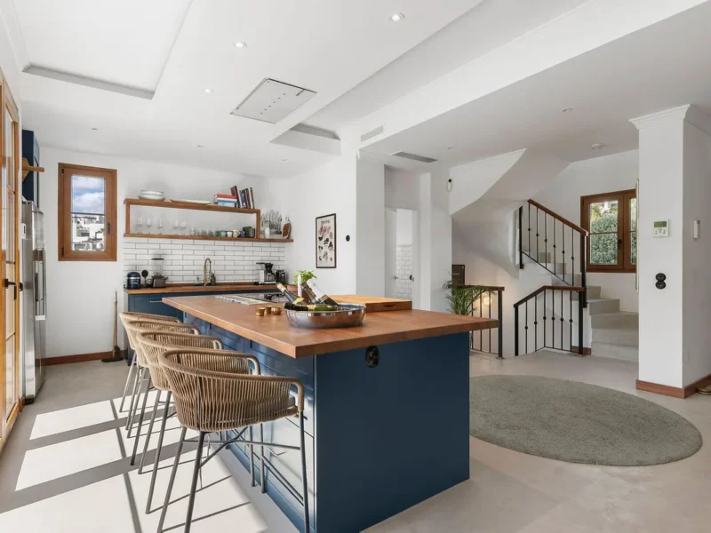 Elegante Villa in Estepona: Mediterraner Traum an der Costa del Sol