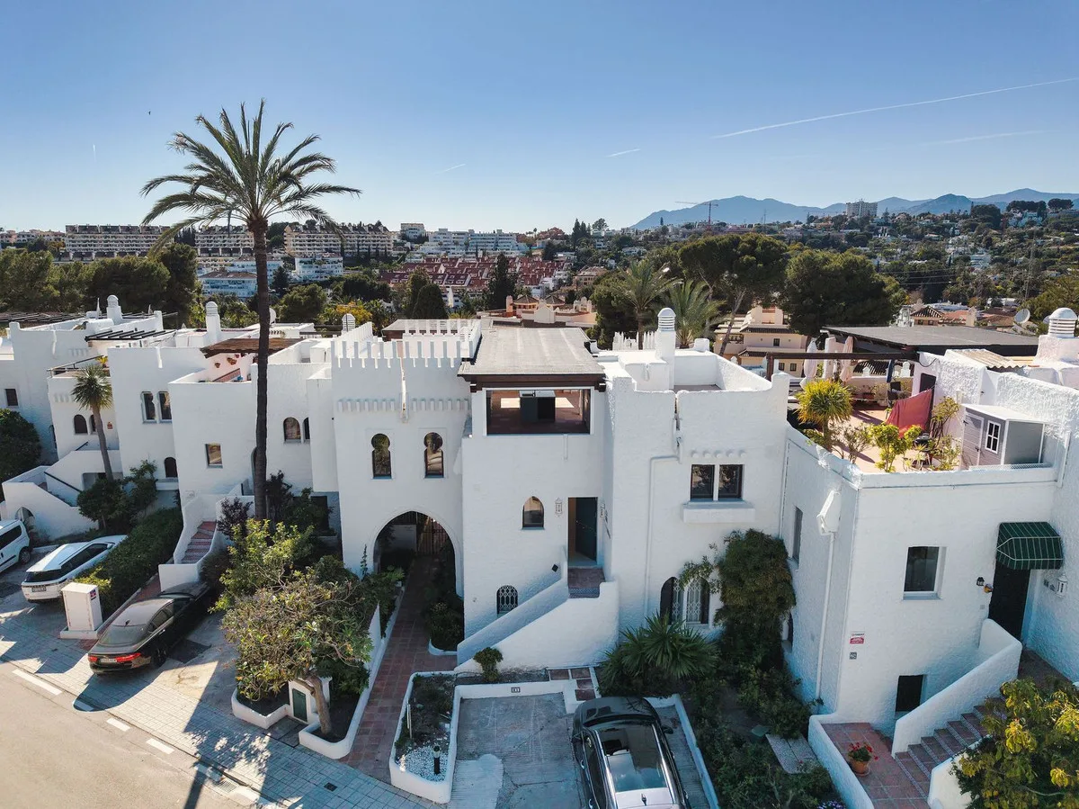 Elegantes Penthouse in Marbella mit atemberaubender Dachterrasse