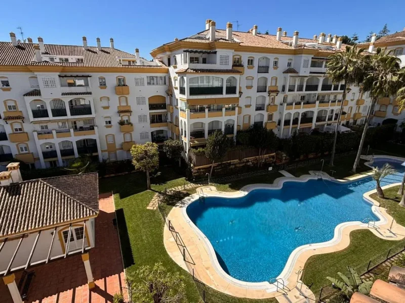 Luxuriöses Duplex-Penthouse in Marbella an der Costa del Sol