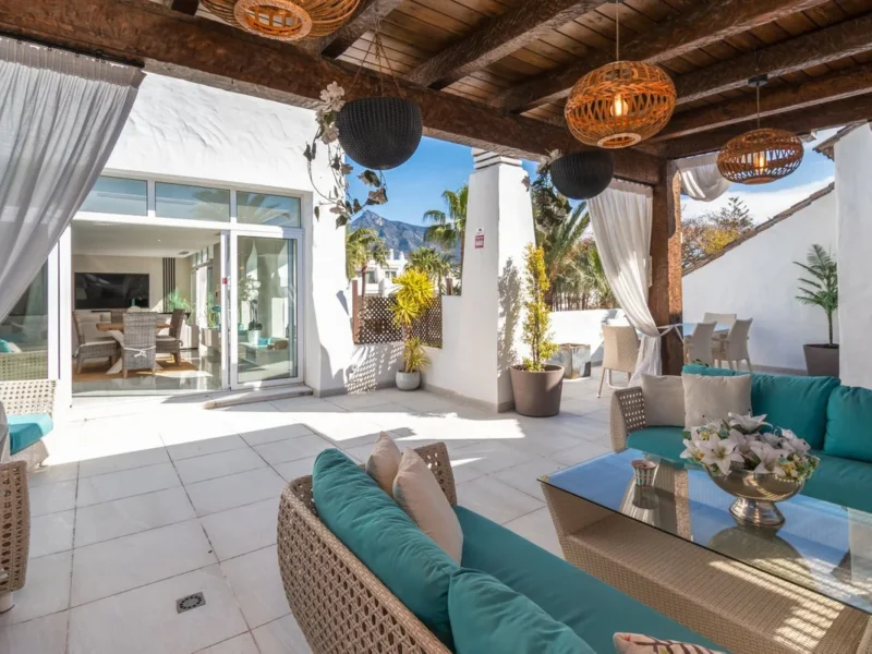 Elegantes Duplex-Penthouse in Puerto Banús an der Costa del Sol