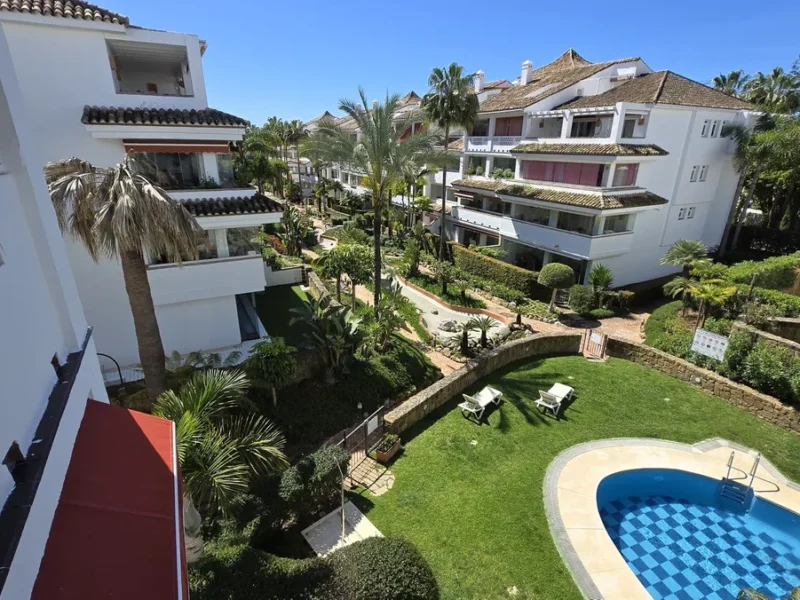 Elegantes Apartment am Strand in Marbella – Exklusives Wohnen