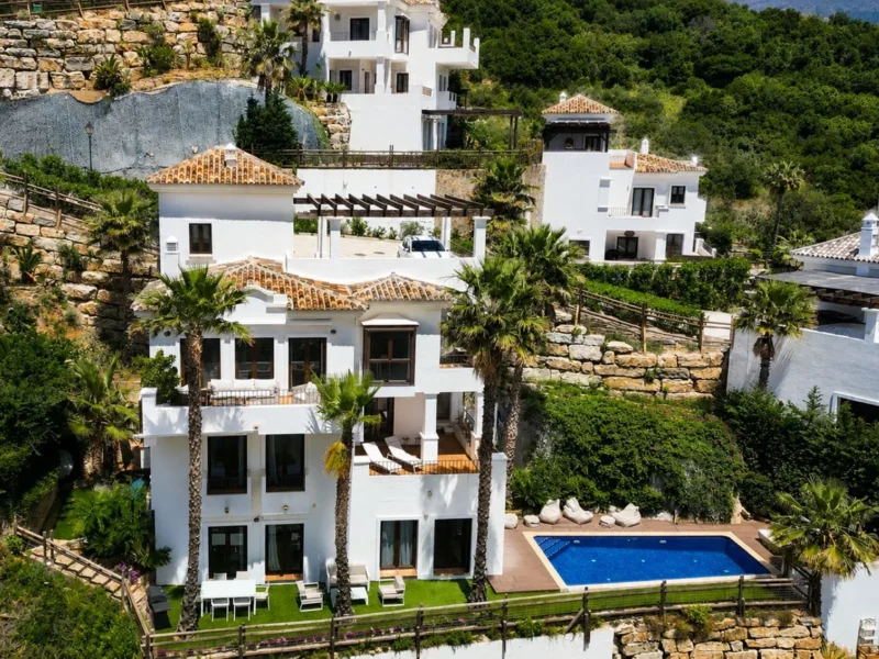 Elegante Villa in Benahavís: Exklusives Leben an der Costa del Sol