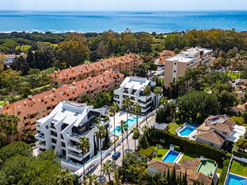 Luxuriöses Duplex-Penthouse in Cabopino an der Costa del Sol
