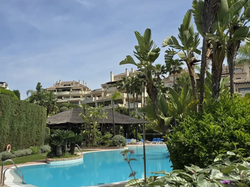 Exklusive Wohnung in Capanes de Golf nahe Benahavís