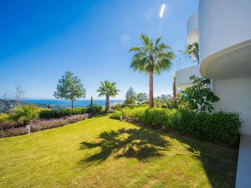 Elegante Wohnung mit Meerblick in Palo Alto, Ojén, Marbella