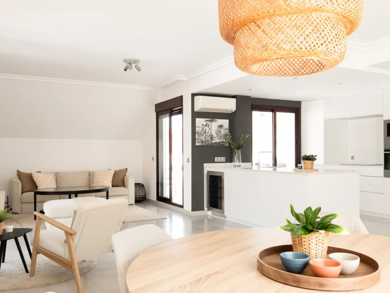 Elegantes Duplex-Penthaus mit Meerblick in Nueva Andalucía