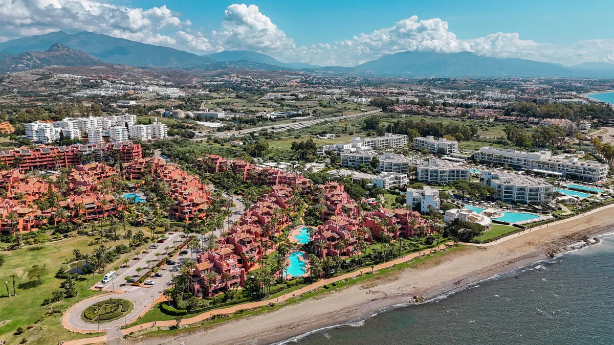 Elegantes Duplex-Penthouse in Menara Beach, Costa del Sol