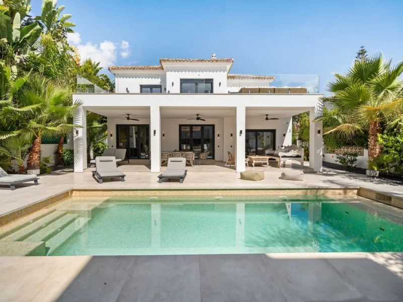 Elegante Villa in Marbesa: Luxus und Stil an der Costa del Sol