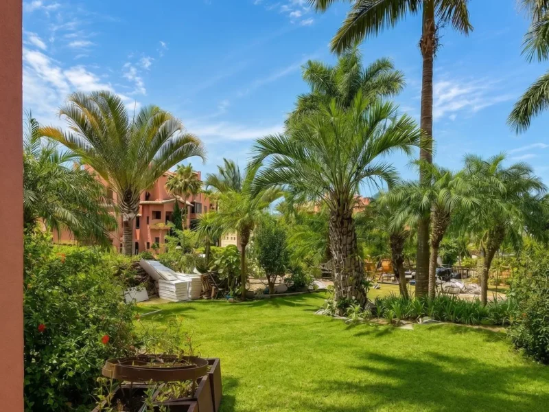 Elegantes Erdgeschoss-Apartment in Estepona an der Costa del Sol