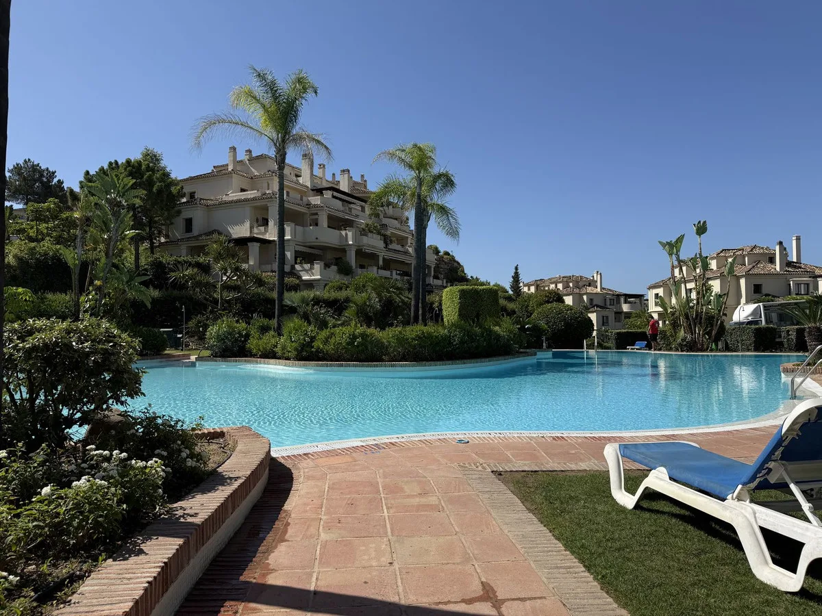 Elegantes Duplex-Penthouse mit Aussicht in Capanes del Golf