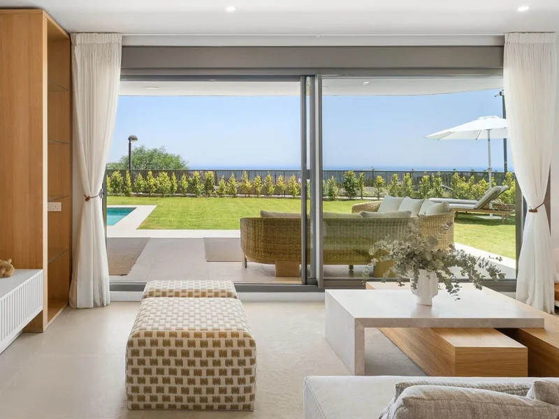 Elegante Erdgeschosswohnung mit Garten und Pool in Costa del Sol