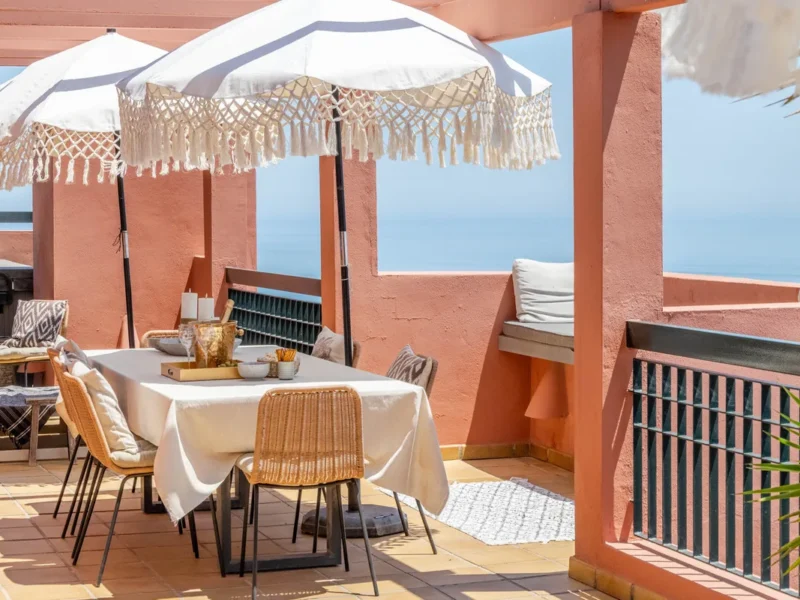Elegantes Duplex-Penthouse mit Panoramaaussicht in Calahonda