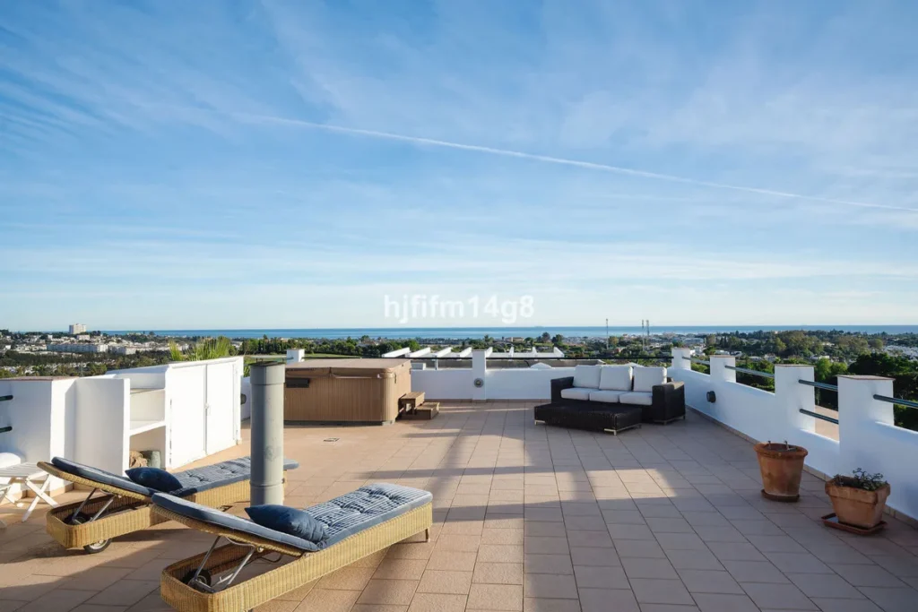 Luxuriöses Duplex-Penthouse mit Meerblick in La Quinta