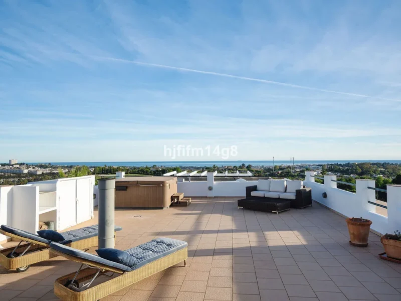Luxuriöses Duplex-Penthouse mit Meerblick in La Quinta