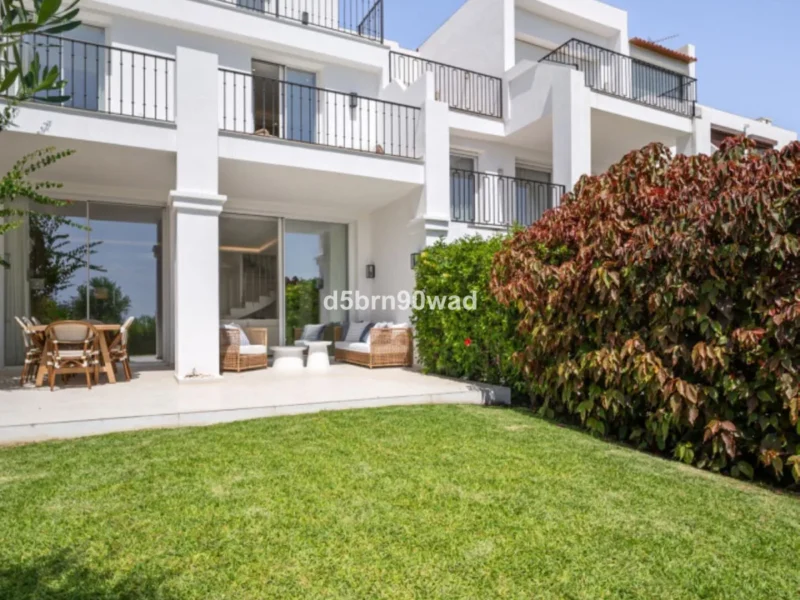 Elegantes Reihenhaus mit Meerblick in La Quinta, Benahavís