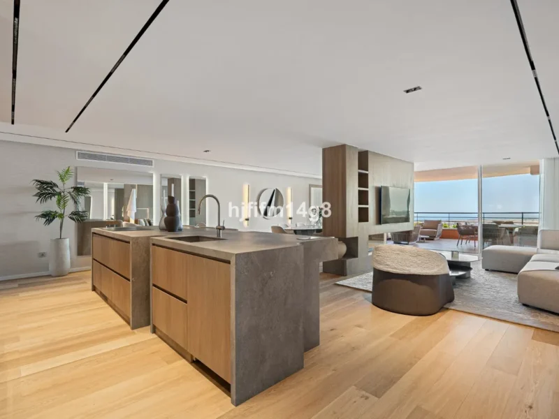 Luxuriöses Apartment mit Meerblick in Nueva Andalucía, Marbella