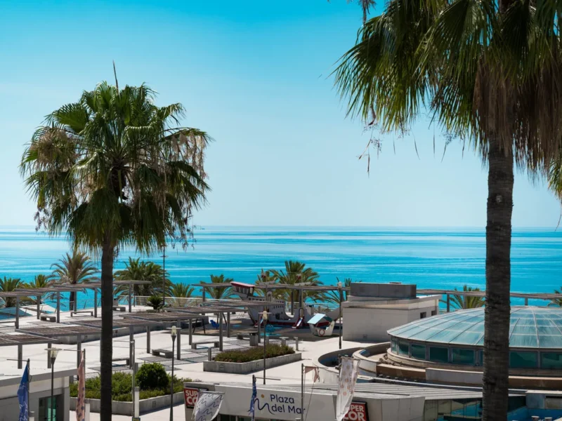 Elegante Wohnung mit privatem Pool und Meerblick in Marbella