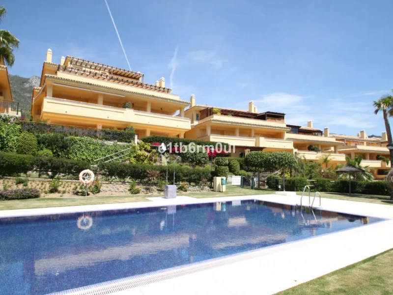 Elegantes Apartment mit Meerblick in Marbella an der Costa del Sol