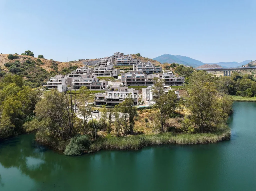 Exklusives Penthouse mit Meerblick in Nueva Andalucía