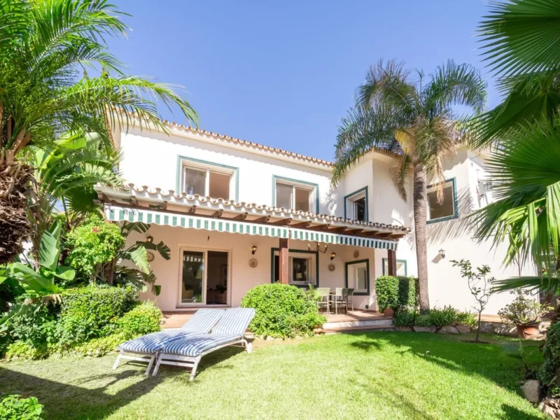 Elegante Villa in Marbesa – Traumhaftes Leben an der Costa del Sol