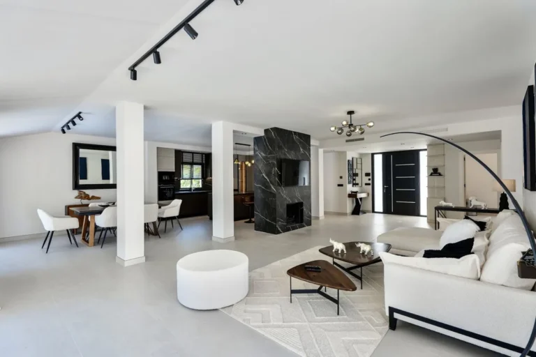 Elegante Villa in Altos del Rodeo – Traumhafte Costa del Sol Oase
