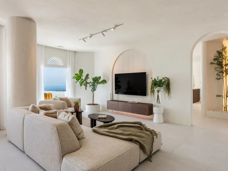Hochmodernes Duplex-Penthouse in Marbella mit atemberaubendem Blick