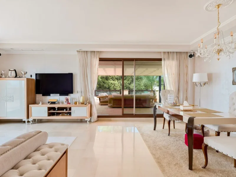 Elegantes Penthouse in Medina de Banús, Costa del Sol