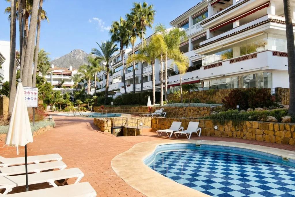 Elegante Wohnung in Marbella: Traumhafte Costa del Sol-Oase