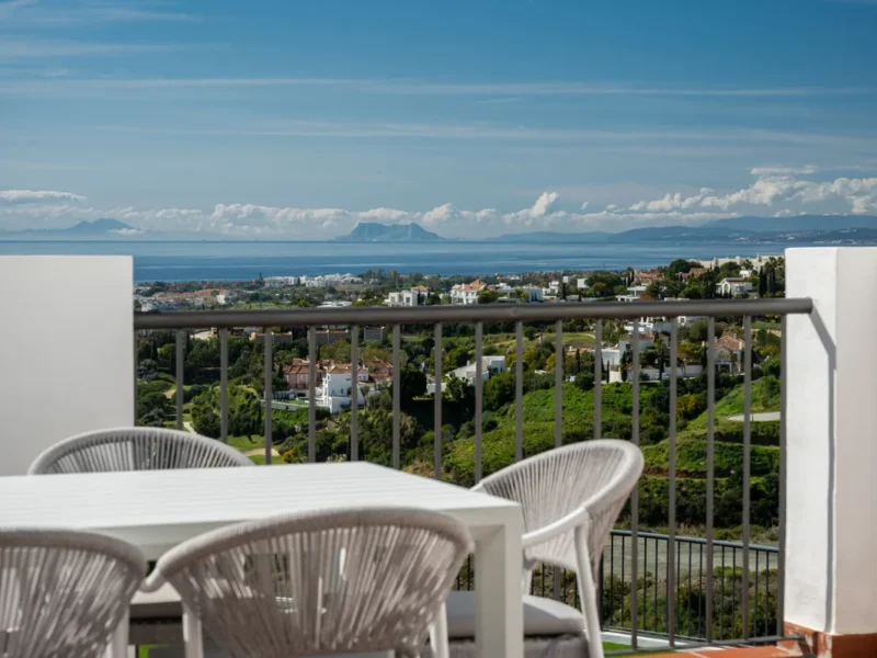 Luxuriöses Duplex-Penthouse mit Meerblick in Paraíso Pueblo