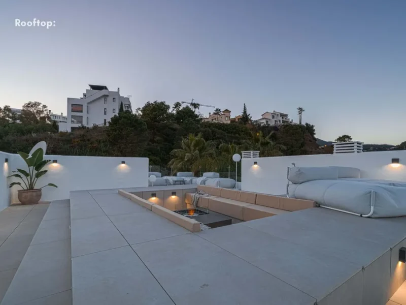 Exquisites Penthouse in Marbella mit atemberaubendem Meerblick