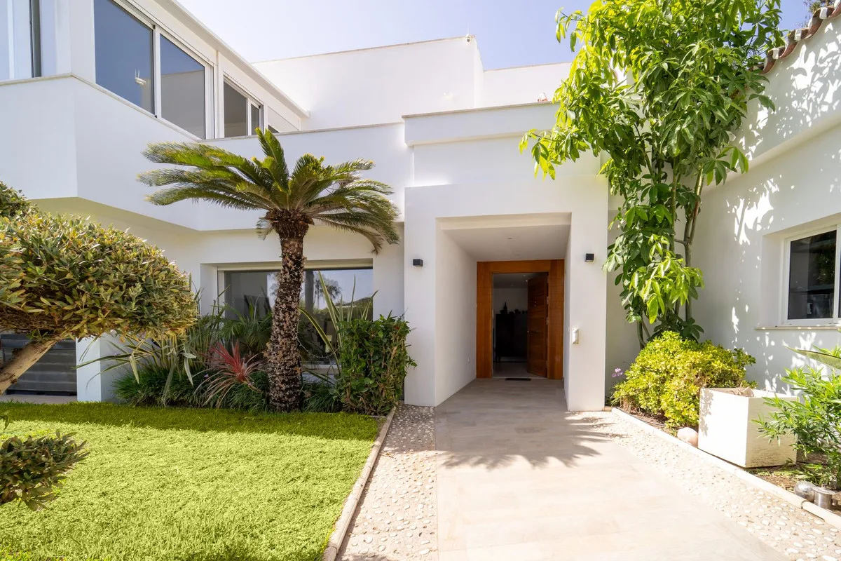 Elegante Villa in Marbesa – Mediterranes Wohnen an der Costa del Sol