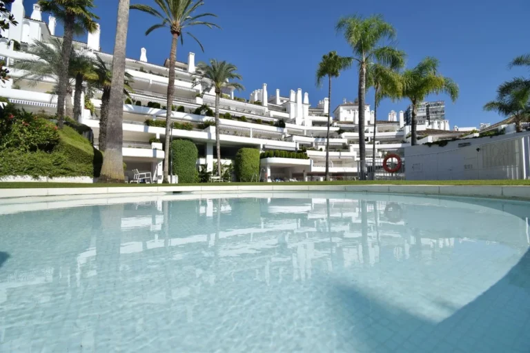 Elegante Immobilie in Río Real, Marbella – Traumhaus gestalten