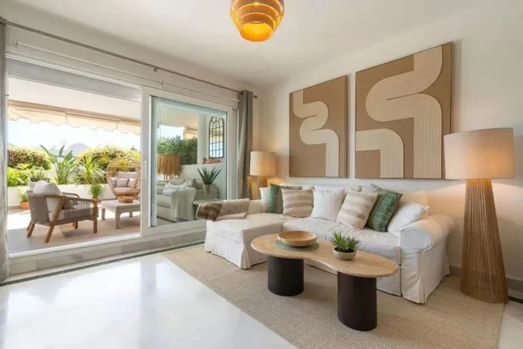 Elegante Wohnung mit großzügigen Terrassen in Aloha, Marbella