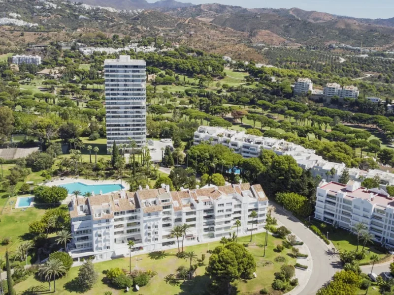 Elegantes Apartment mit Meerblick in Marbella, Torre Real