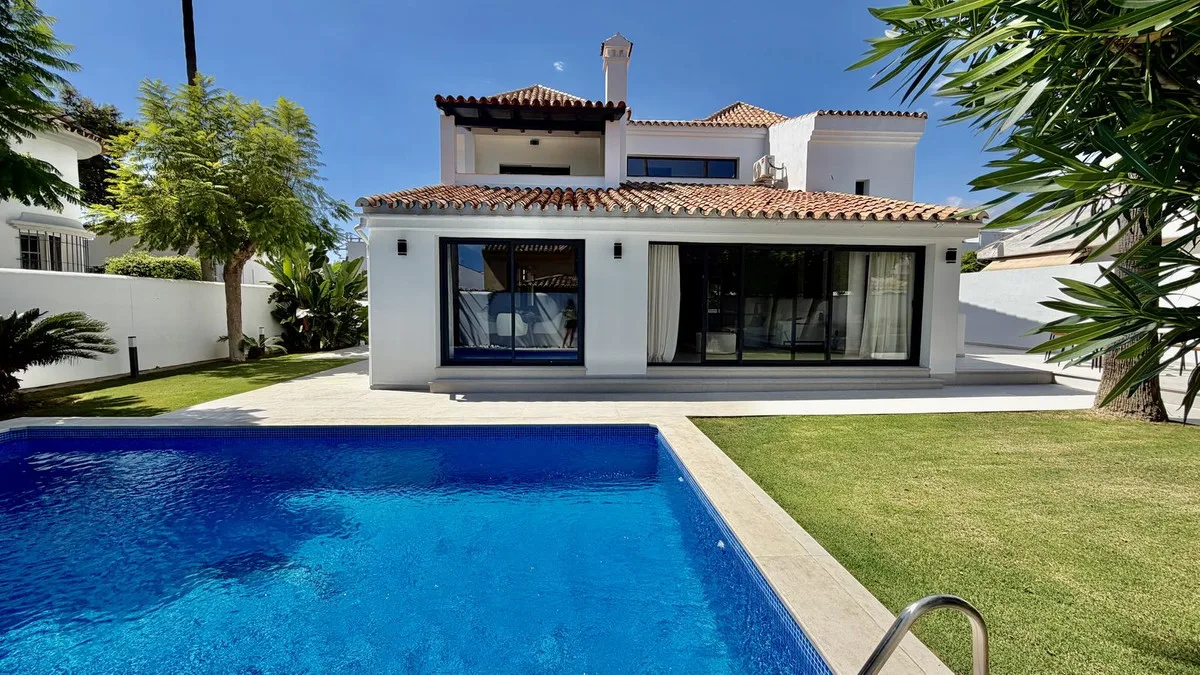 Elegante Villa in Altos del Rodeo, Marbella – Traumhaftes Leben
