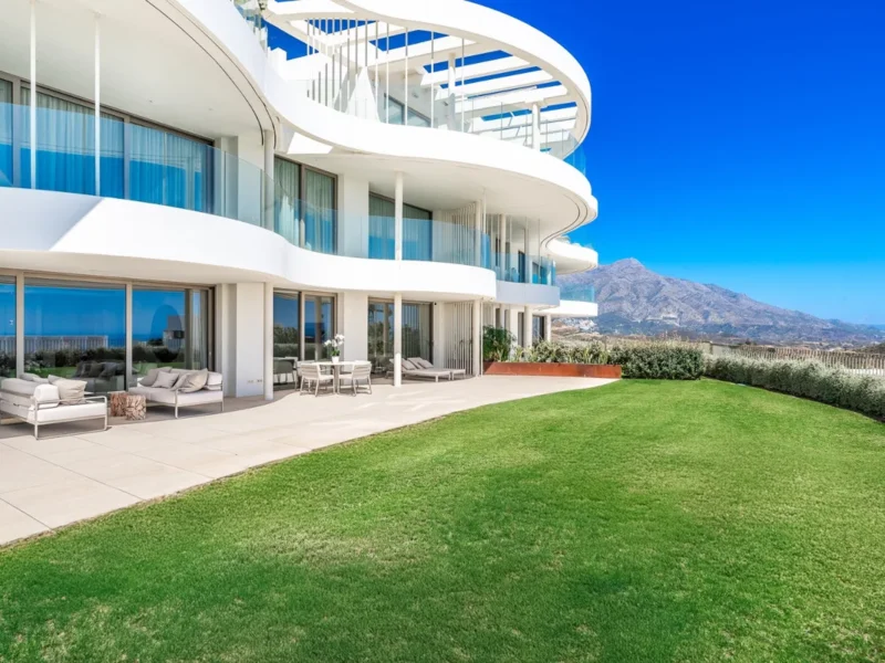 Moderne Erdgeschosswohnung in Benahavís – Eleganz der Costa del Sol