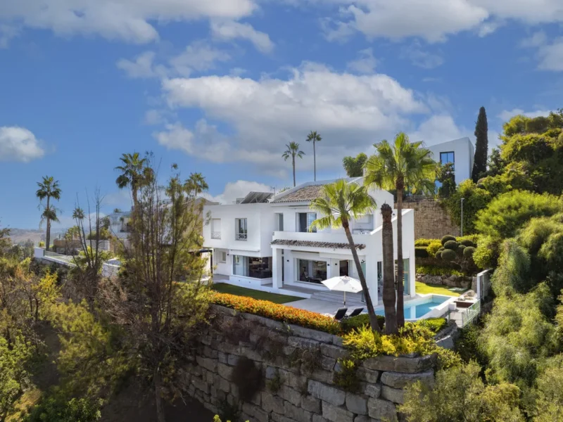 Exklusive Golfvilla mit Traumansichten in Marbella
