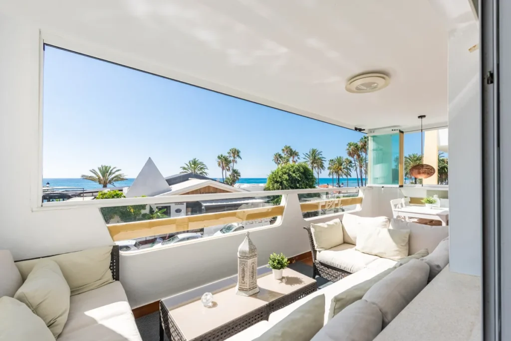 Mediterrane Wohnung mit Meerblick in San Pedro de Alcántara