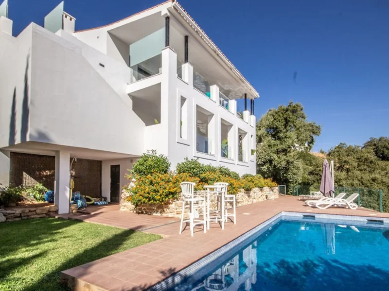 Exklusive Familienvilla mit Panoramablick in La Mairena